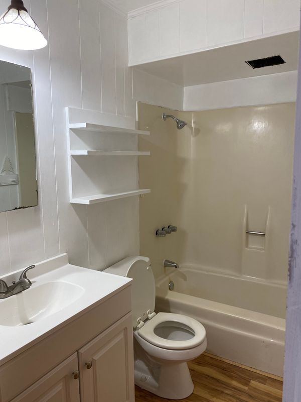 Building Photo - 23719 Bowl Rd