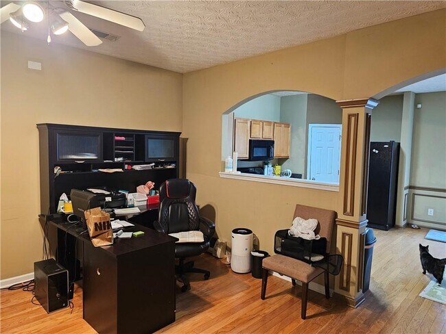 Building Photo - 2160 Hawks Bluff Trail NW