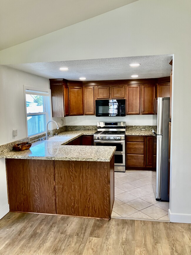 Building Photo - 2899 Thicket Pl