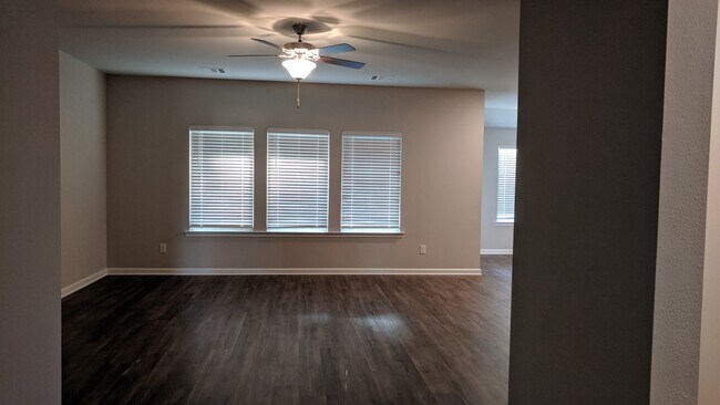 Building Photo - 13060 Fowler Dr