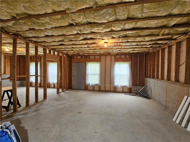 Building Photo - 2216 Worrall Hill Dr