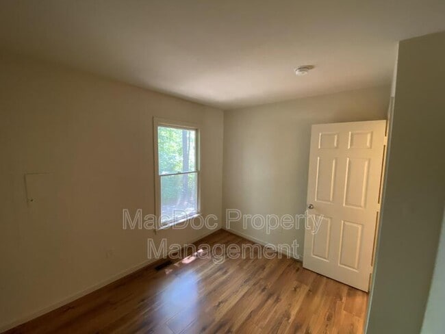 Building Photo - 507 Montgomery Dr