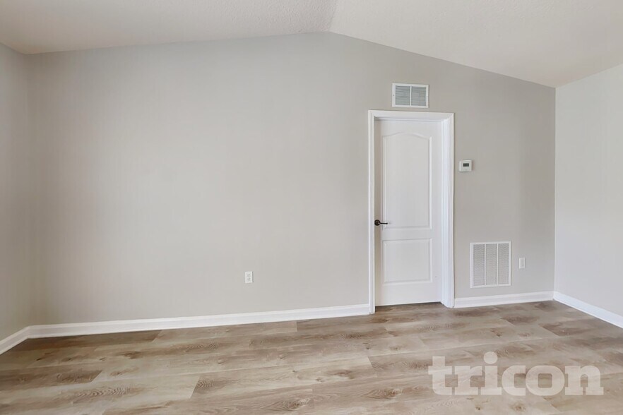Building Photo - 45512 Ingleham Cir