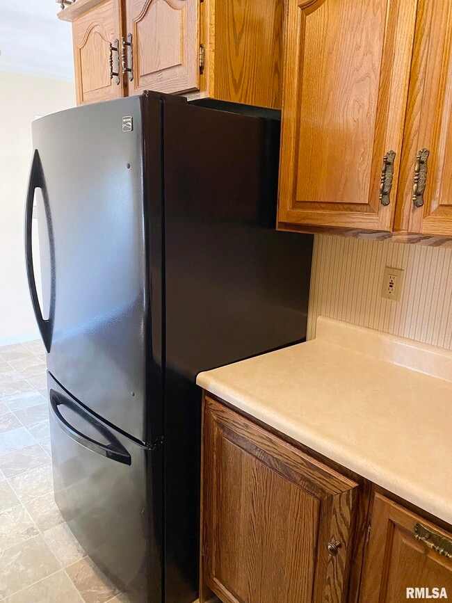 Building Photo - 1829 W Daytona Dr