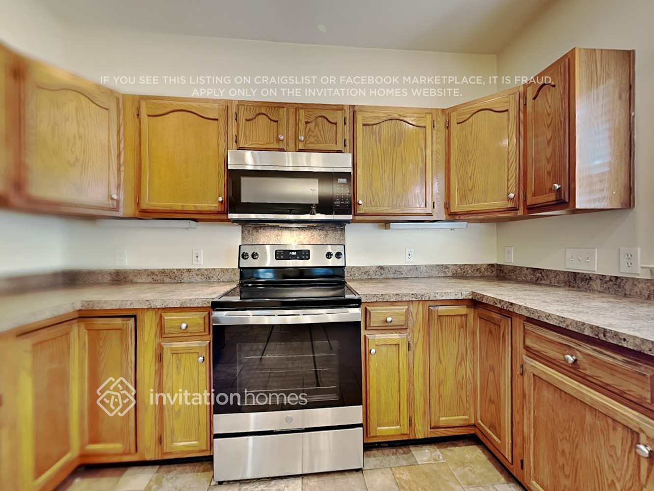 Building Photo - 8737 Londonshire Dr