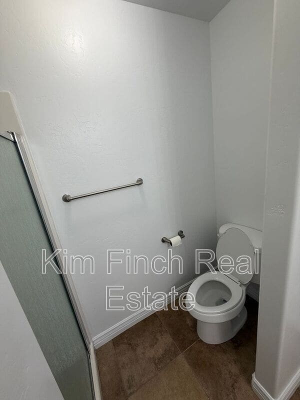 Building Photo - 2389 Hitching Post Dr