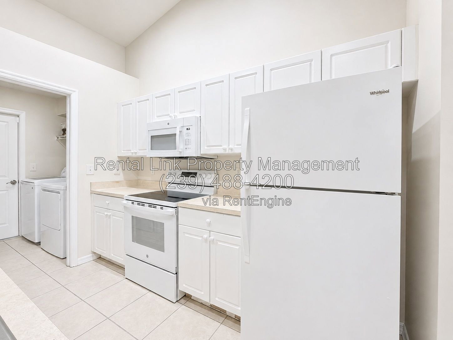 Building Photo - 764 Breamer Ave S