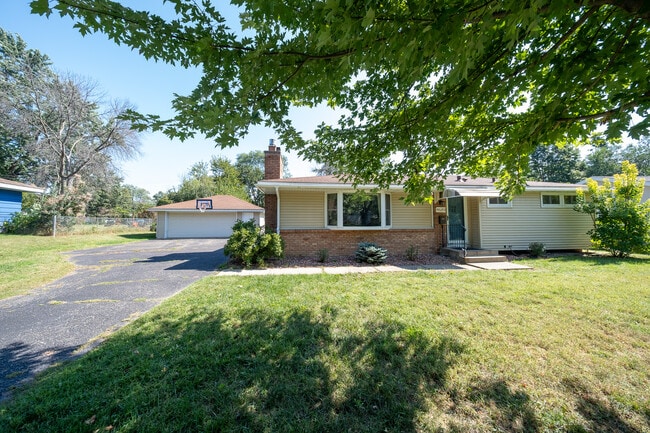 Building Photo - 4689 Morris Ln