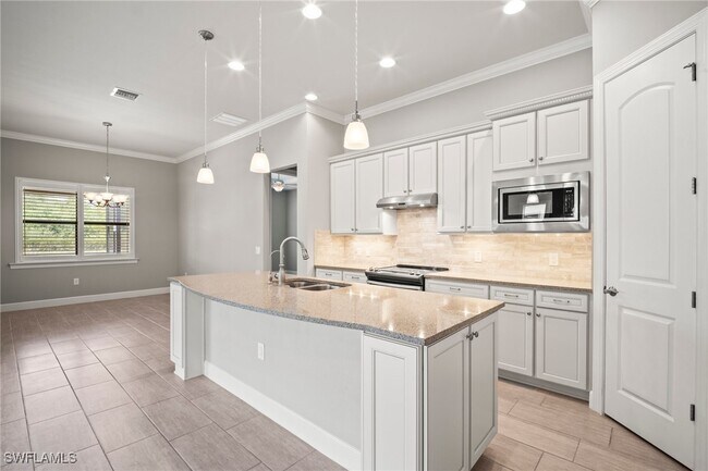 Building Photo - 20506 Corkscrew Shores Blvd