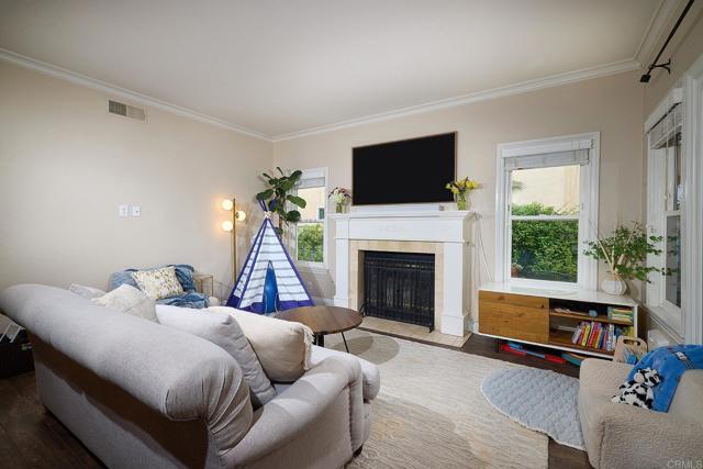 Building Photo - 10865 Bonjon Ln