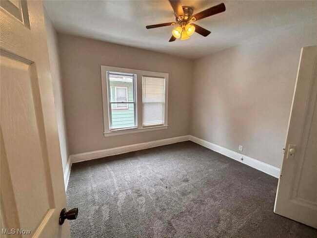 Building Photo - 3677 E 153rd St