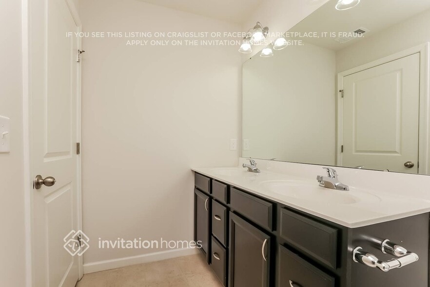 Building Photo - 2408 Solomon Ln