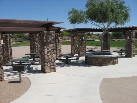 Building Photo - Beautiful Home in Shamrock Estates!