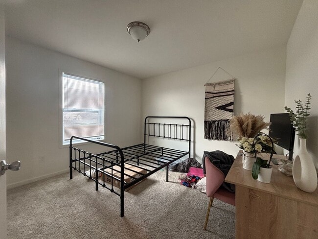 Building Photo - 4-bedroom, 2.5 bathroom, unfurnished New Construction (2022) Home