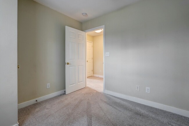 Building Photo - 3 Bedroom Duplex Minutes from UVA & Medical Center – $1,995/mo