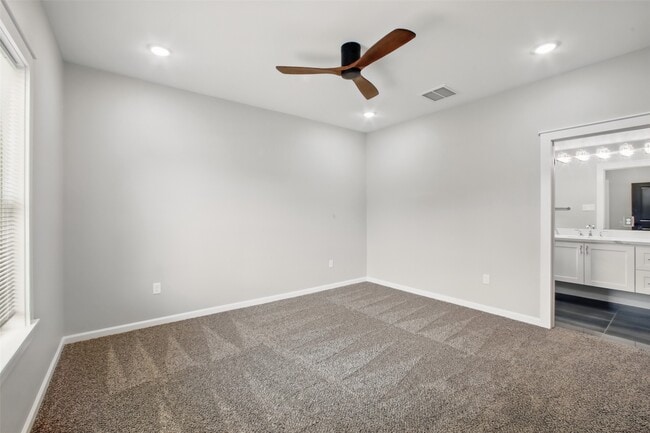 Building Photo - 4719 Mallow St