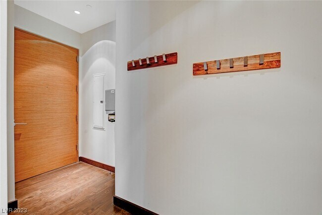 Building Photo - 3750 Las Vegas Blvd S