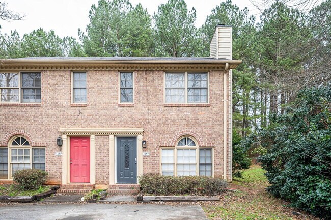 Building Photo - 1267 Sweet Pine Dr