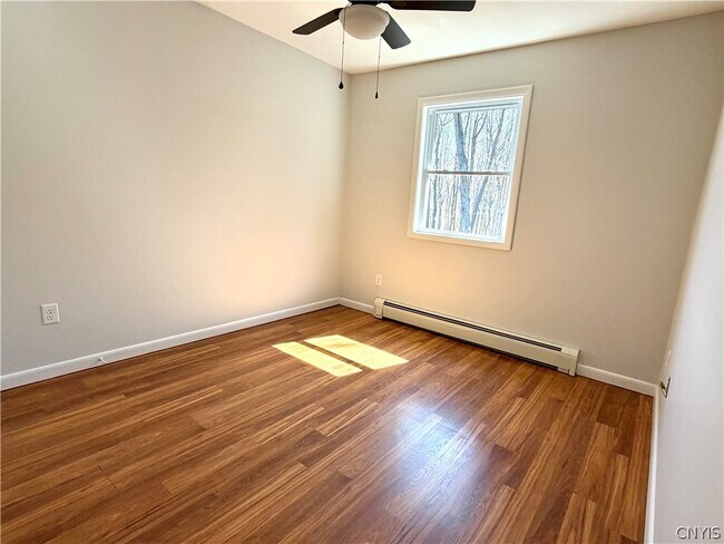 Building Photo - 14 Pond Path