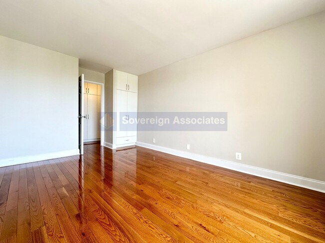 Building Photo - 33 North Third Ave