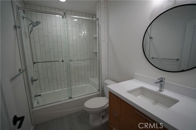 Building Photo - 4466 Sherman Oaks Cir