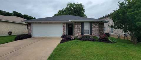 Building Photo - 1803 Ascot Ln
