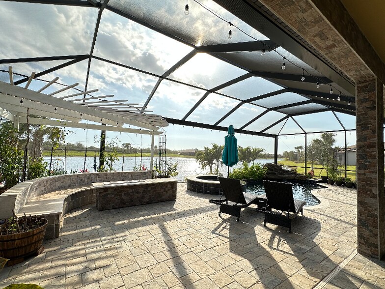 Building Photo - 13349 Verandi St