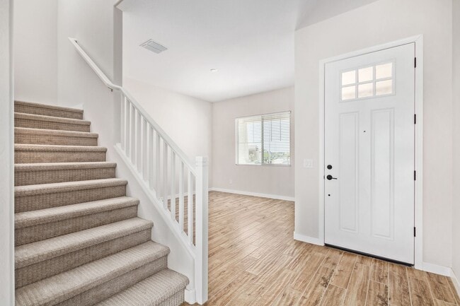 Building Photo - 4 Bedroom - Ready for you to Call It Home!!