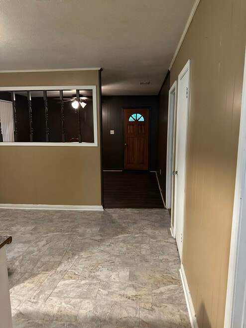 Building Photo - 3503 Willow Ln