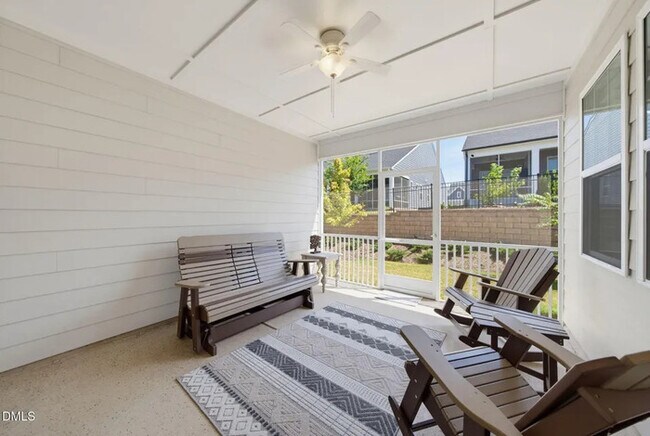 Building Photo - Lease OR Lease to Own