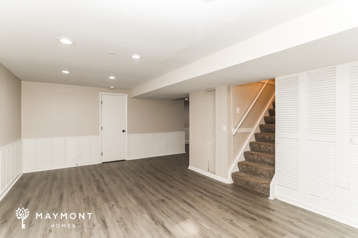 Building Photo - 3667 Lakewood Dr