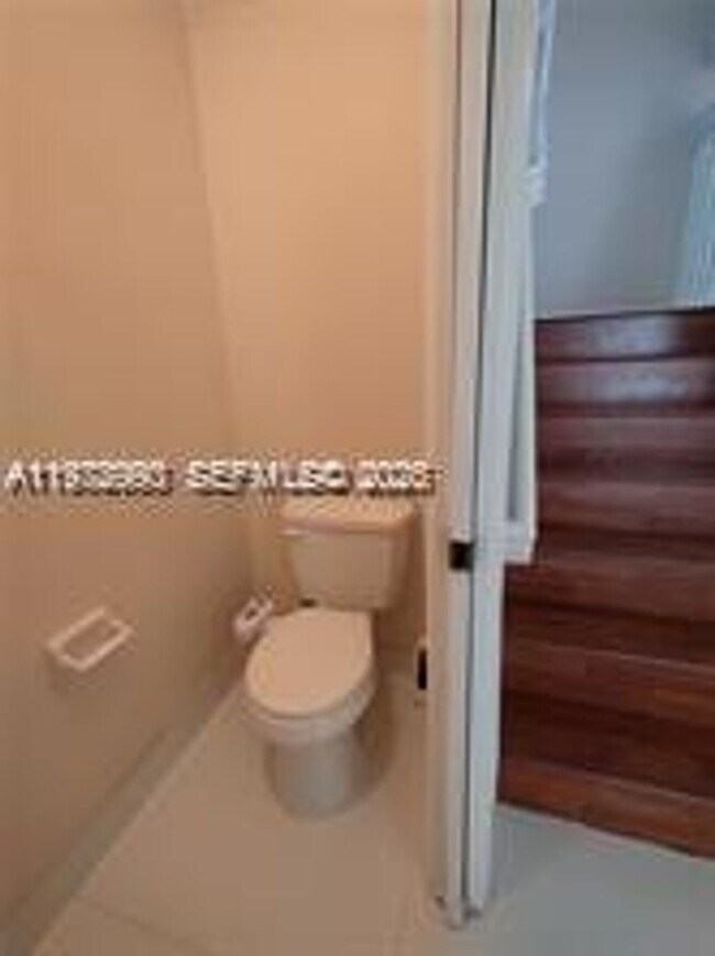 Building Photo - 8546 SW 165th Pl