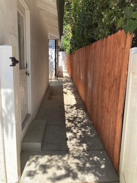 Building Photo - 1630 N Santa Anita Ave