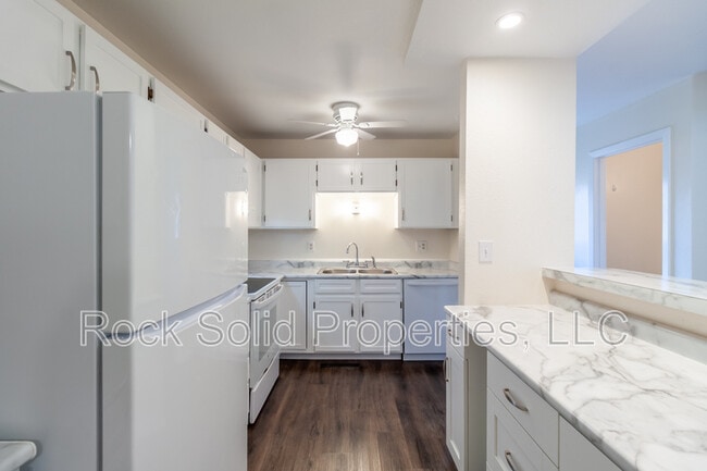 Building Photo - 1203 Crook Ave