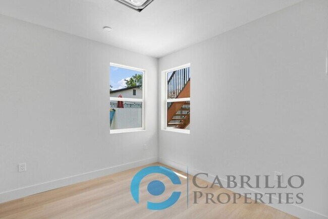 Building Photo - 3516 Oak Glen Ln