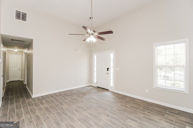 Building Photo - 66 Olde Town Way