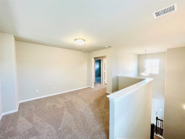Building Photo - 441 Aurora Creek Ln