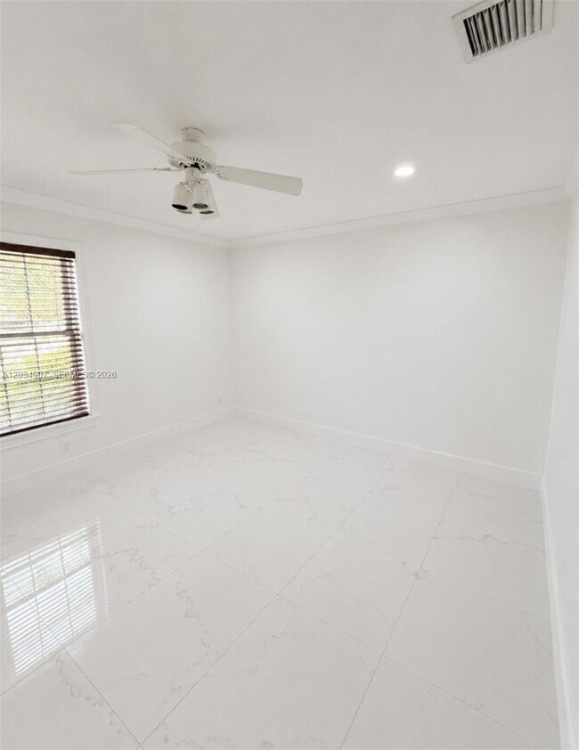 Building Photo - 13220 SW 86th Ln