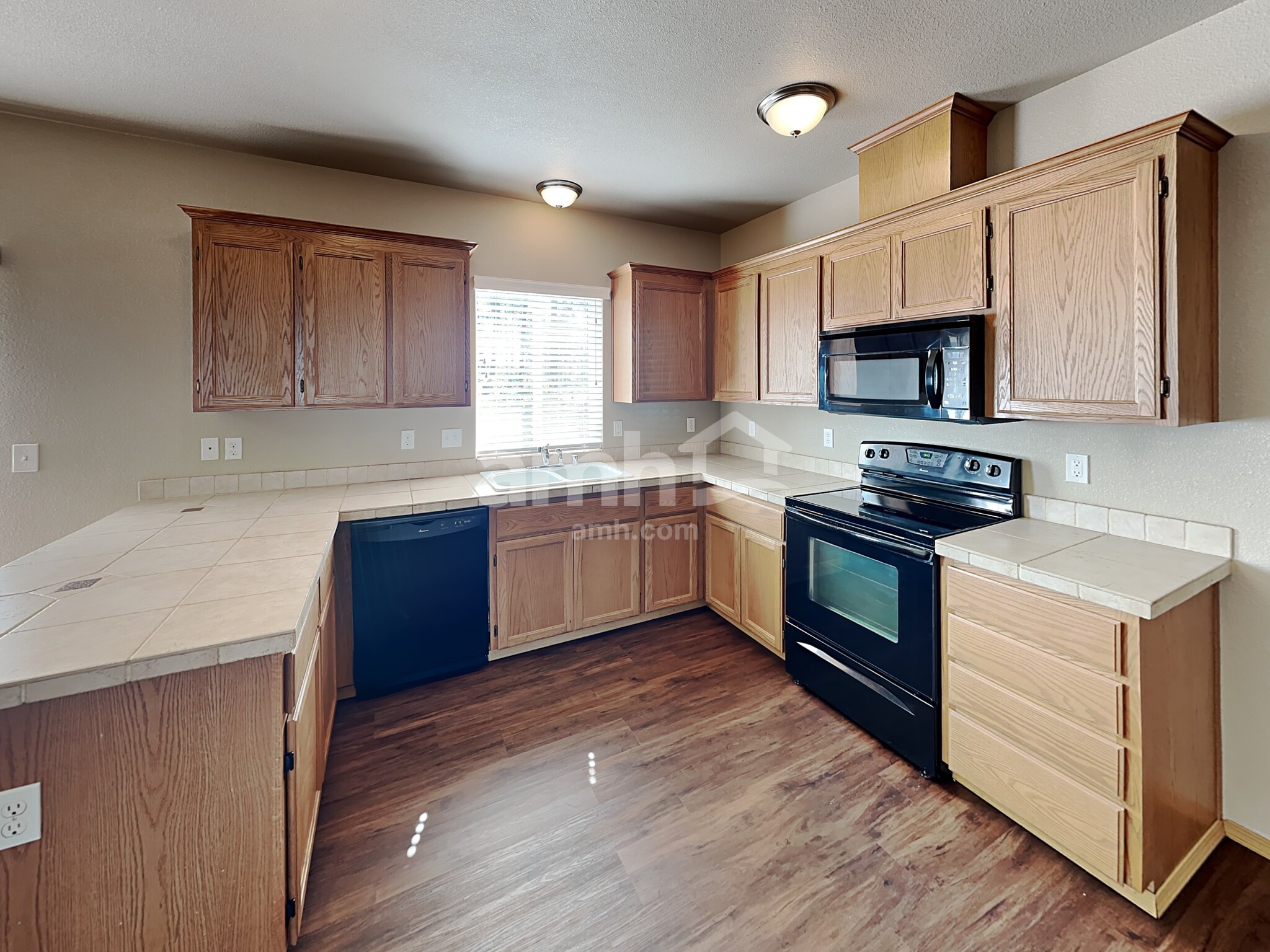 Building Photo - 4826 204th St Ct E