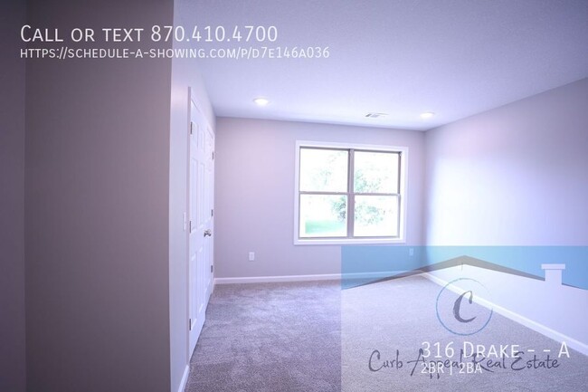 Building Photo - November move in special $800!!  Beautiful...