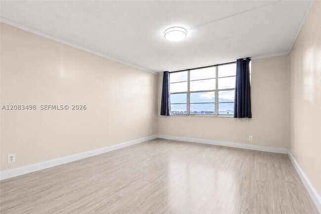 Building Photo - 2100 Sans Souci Blvd