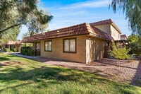 Building Photo - 735 Apple Tree Ct