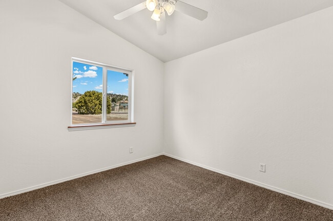Building Photo - 8650 La Mancha Ln