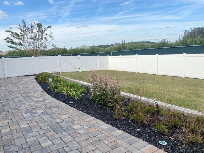 Building Photo - Three Bedroom Home In Gated 55+ Exclusive Community