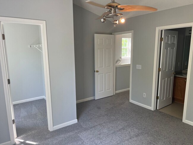 Building Photo - Fully Renovated 2 Bedroom/ 2.5 Bathroom Townhome - The Farm at Buckwalter