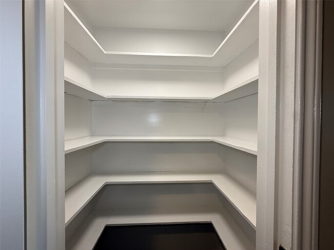 Building Photo - 10428 Hammerly Blvd