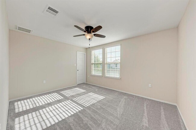 Building Photo - 5320 Ingersoll Ln