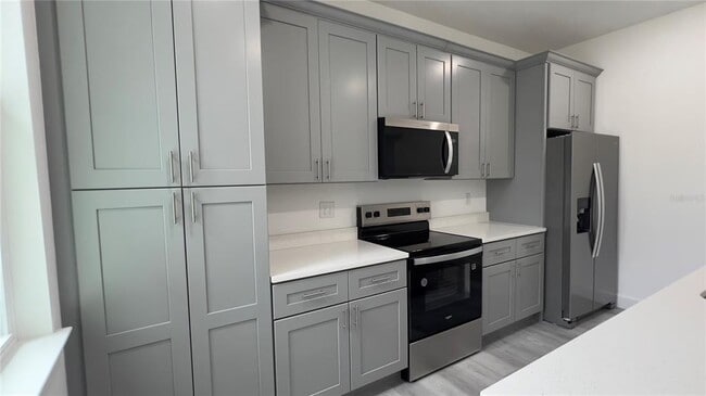 Building Photo - 16457 SW 27th Ave