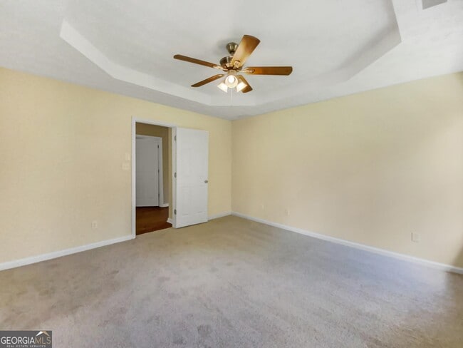 Building Photo - 260 Winthrop Ln
