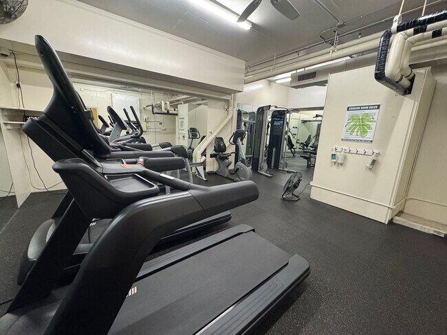 Building Photo - Available now | A 2 Bedroom, 2 Bathroom Condo with 2 assigned parking stalls at The Plaza Hawaii Kai